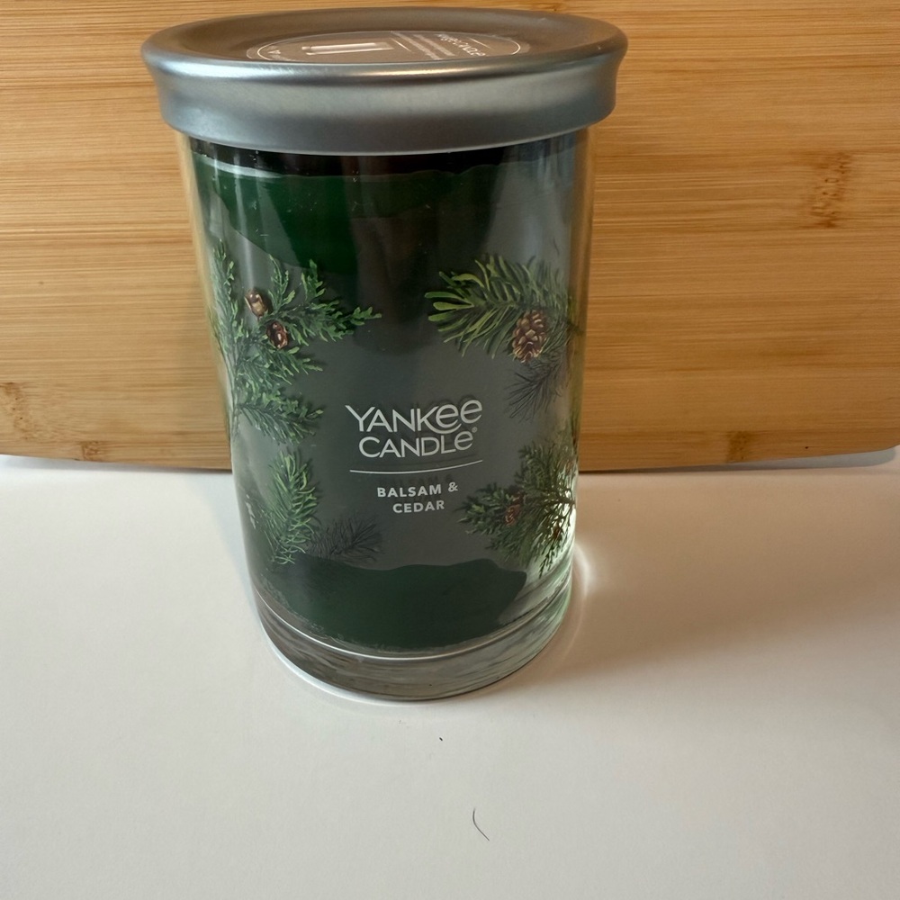 Yankee Candle Balsam & Cedar with Green Wax